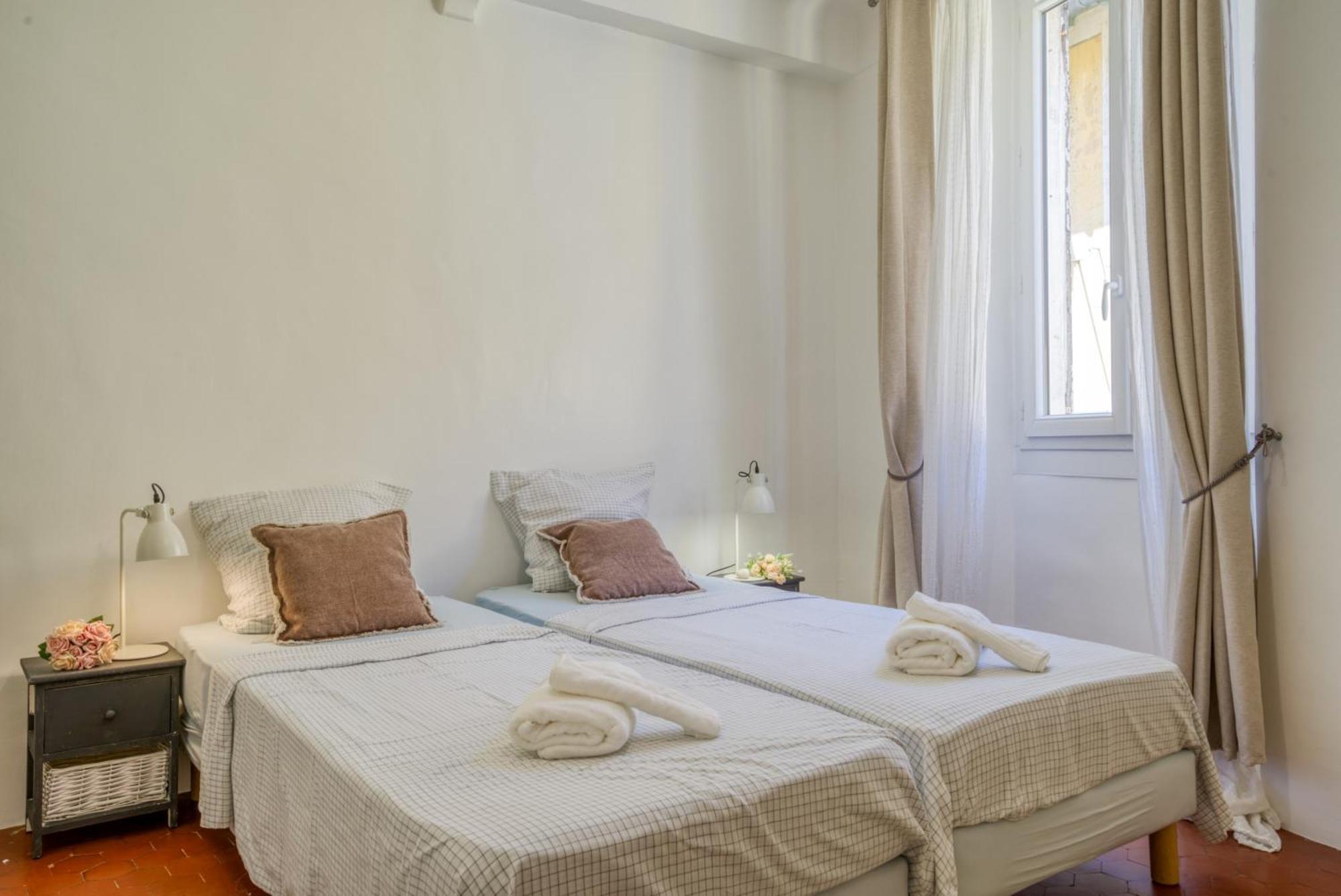 Typique - 2 Bedrooms,Typical Apartment-Old Town นีซ ภายนอก รูปภาพ