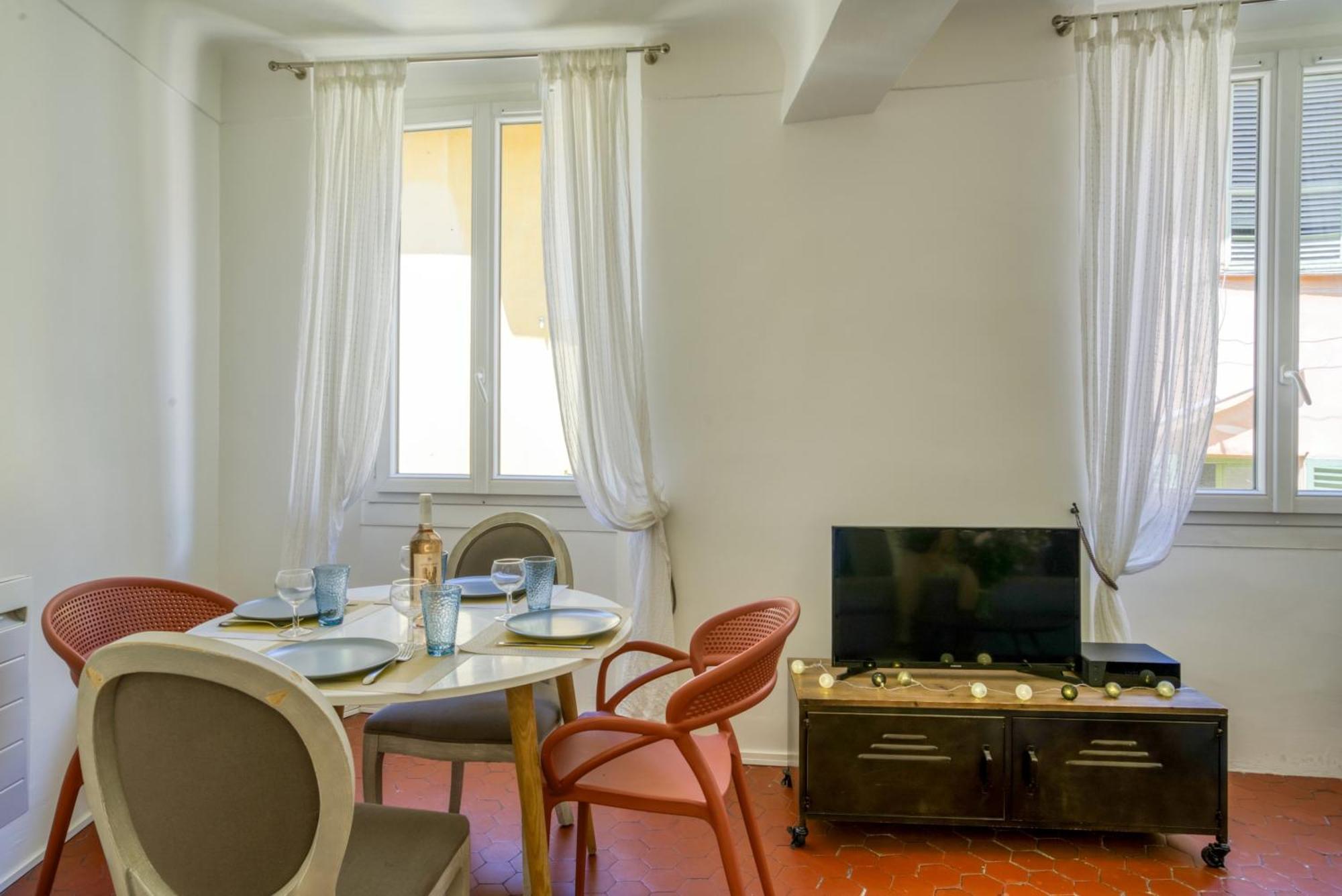 Typique - 2 Bedrooms,Typical Apartment-Old Town นีซ ภายนอก รูปภาพ